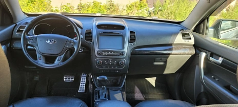 Kia Sorento, 2015г, полный привод, автомат