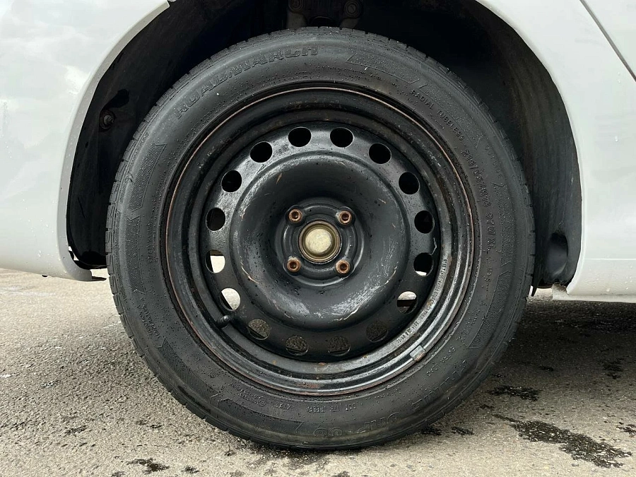 Peugeot 408, 2013г., передний привод, механика