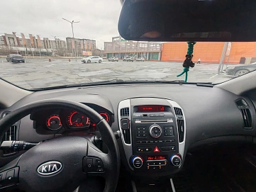 Kia Ceed, 2010г, передний привод, механика