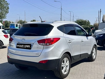 Hyundai ix35, 2012г, полный привод, автомат