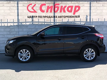 Nissan Qashqai, 2014г, передний привод, вариатор