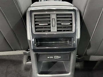 Skoda Superb, 2025г, передний привод, робот