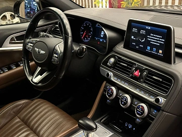 Genesis G70, 2019г, полный привод, автомат