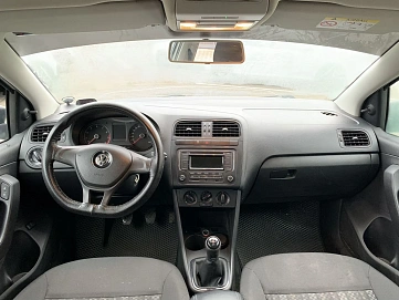 Volkswagen Polo, 2017г, передний привод, механика