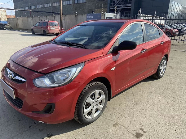 Hyundai Solaris, 2012г., передний привод, механика