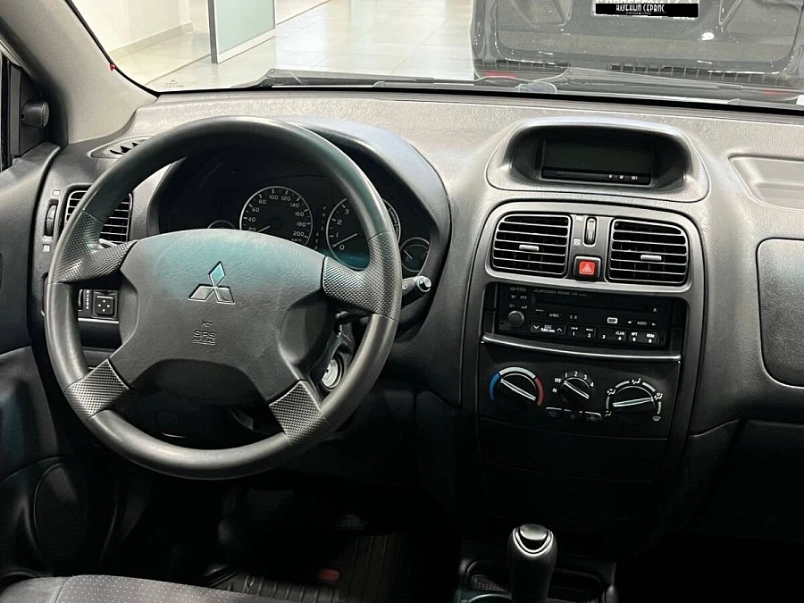 Mitsubishi Space Star, 2004г., передний привод, автомат