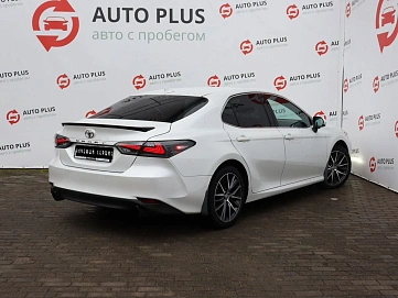 Toyota Camry, 2021г, передний привод, автомат