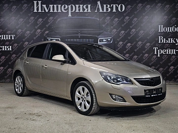 Opel Astra, 2011г, передний привод, автомат