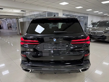 BMW X5, 2025г, полный привод, автомат