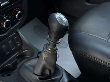 Renault Duster, 2015г, полный привод, механика