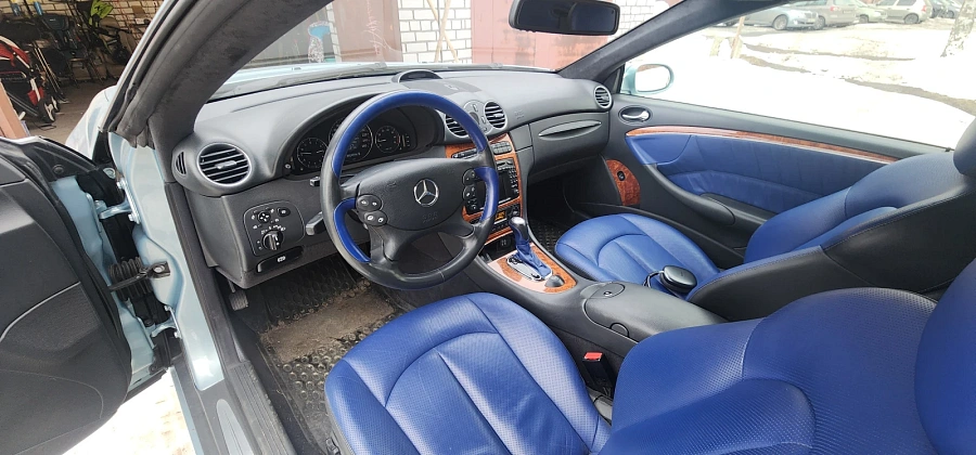 Mercedes-Benz CLK-Класс, 2004г., задний привод, автомат