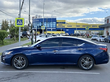 Nissan Altima, 2019г, передний привод, вариатор