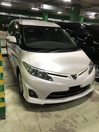 Toyota Estima, 2012г, передний привод, вариатор
