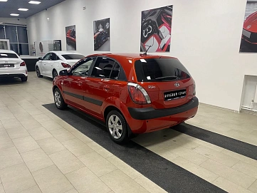 Kia Rio, 2009г, передний привод, автомат