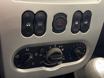 Renault Logan, 2012г, передний привод, механика