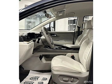 Hyundai Custin, 2024г, передний привод, автомат