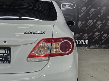 Toyota Corolla, 2011г, передний привод, автомат