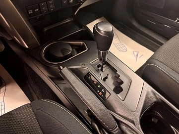 Toyota RAV4, 2018г, передний привод, вариатор