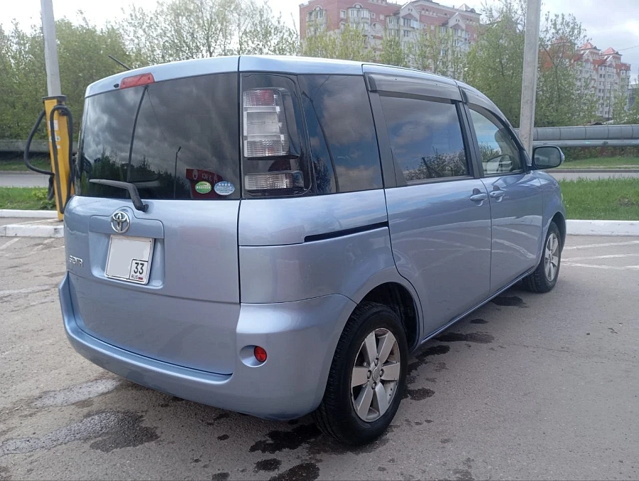 Toyota Sienta, 2013г., передний привод, вариатор