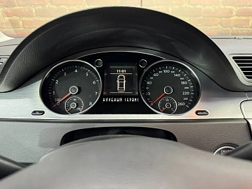 Volkswagen Passat, 2009г, передний привод, робот