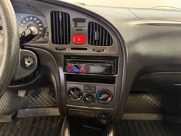 Hyundai Elantra, 2008г., передний привод, механика