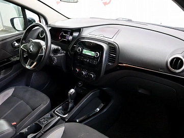 Renault Kaptur, 2020г, передний привод, вариатор