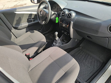 Nissan , 2015г., передний привод, механика