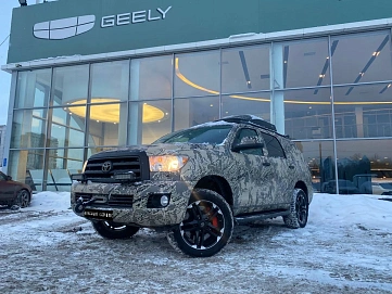 Toyota Sequoia, 2010г, полный привод, автомат