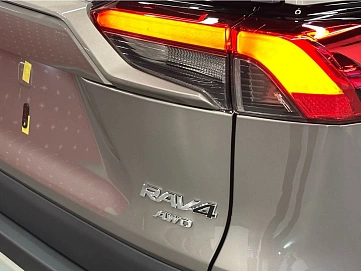 Toyota RAV4, 2025г, полный привод, вариатор