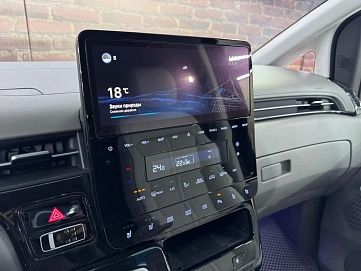 Hyundai Staria, 2022г, передний привод, автомат