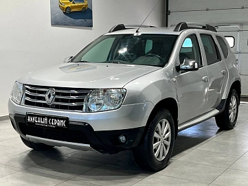 Renault Duster, 2013г, передний привод, автомат