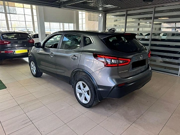 Nissan Qashqai, 2019г, передний привод, вариатор