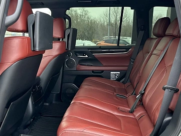 Lexus LX, 2017г, полный привод, автомат