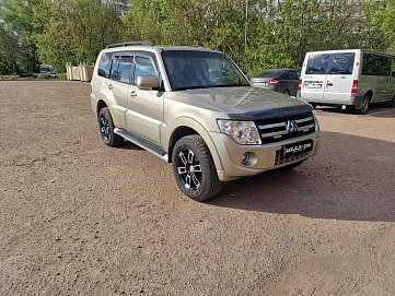 Mitsubishi Pajero, 2012г, полный привод, автомат