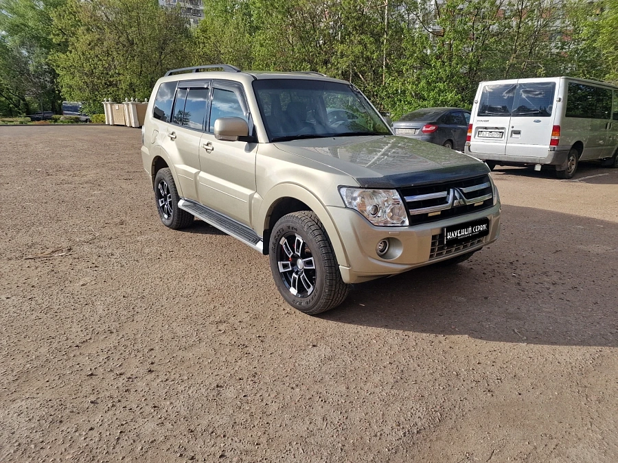 Mitsubishi Pajero, 2012г., полный привод, автомат