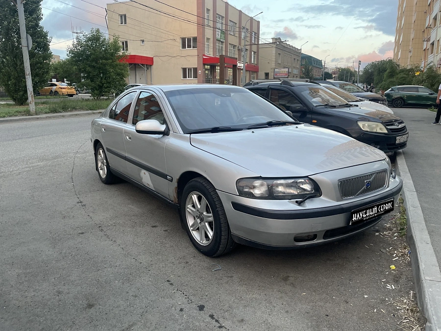 Volvo S60, 2003г., передний привод, автомат
