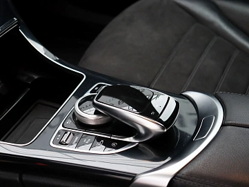 Mercedes-Benz C-Класс, 2019г, задний привод, автомат