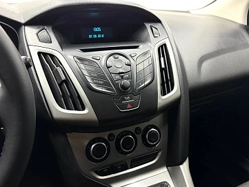 Ford Focus, 2012г, передний привод, механика