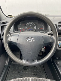 Hyundai Elantra, 2010г, передний привод, механика