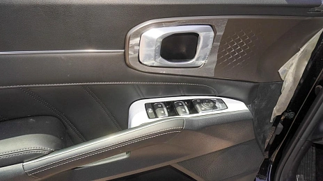 Kia Sorento, 2022г, передний привод, автомат