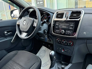 Renault Logan, 2015г, передний привод, механика
