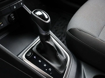 Hyundai Solaris, 2021г, передний привод, автомат