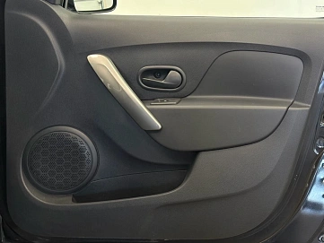 Renault Sandero, 2017г, передний привод, автомат