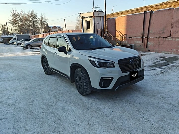 Subaru Forester, 2021г, полный привод, вариатор
