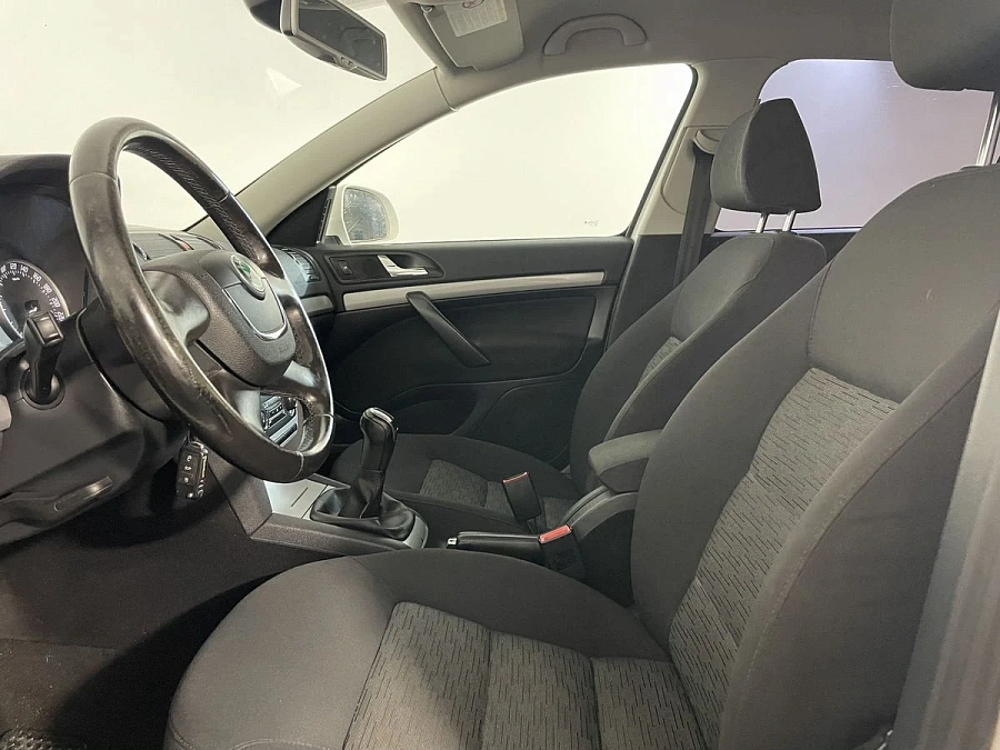 Skoda Octavia, 2012г., передний привод, механика