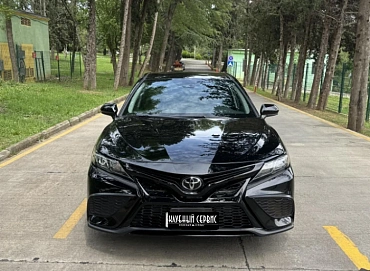 Toyota Camry, 2021г, передний привод, автомат