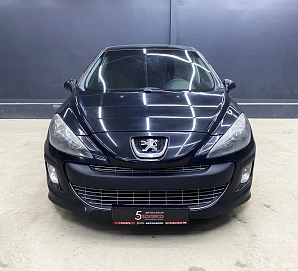 Peugeot 308, 2008г, передний привод, механика
