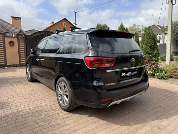 Kia Carnival, 2020г, передний привод, автомат