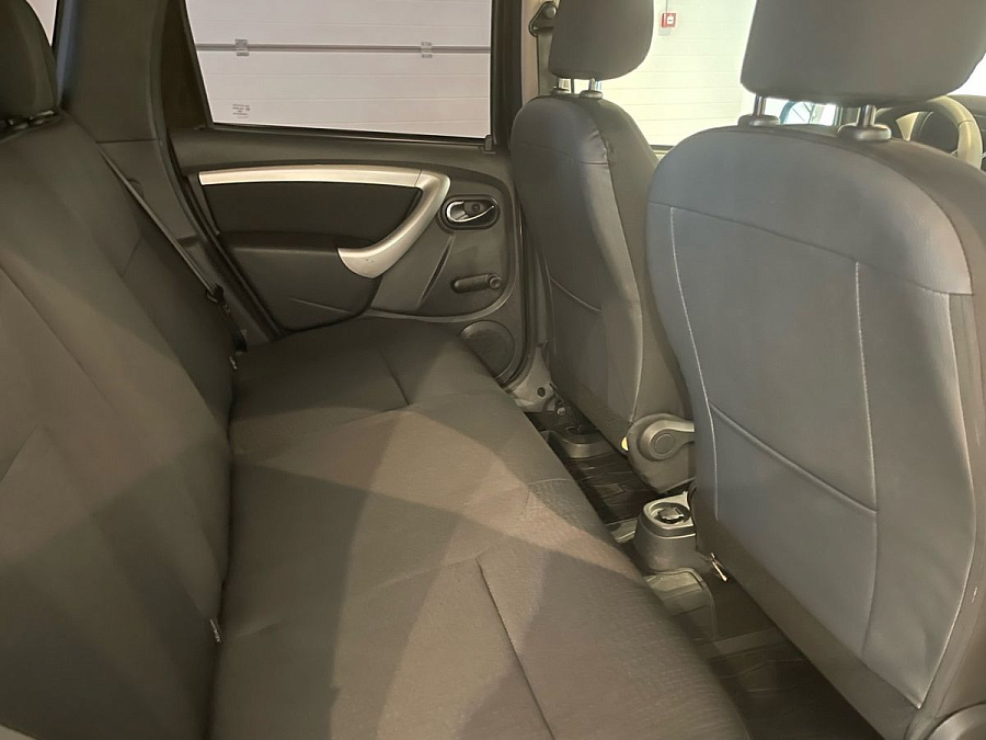 Nissan , 2020г., передний привод, механика