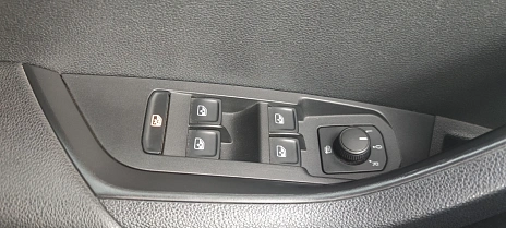 Skoda Karoq, 2020г, передний привод, автомат